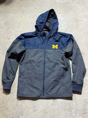 Colosseum University of Michigan Wolverines Men's Full-Zip Hooded Windbreaker